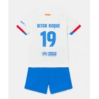 Camisa de Futebol Barcelona Vitor Roque #19 Equipamento Secundário Infantil 2023-24 Manga Curta (+ Calças curtas)